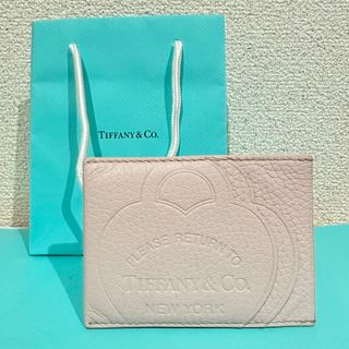 ティファニー(Tiffany & Co.)の日本限定カラーTiffany&co.リターントゥティファニーハートカードケース(名刺入れ/定期入れ)