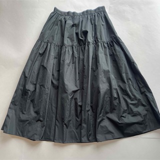 アナイ(ANAYI)のアナイ　黒　ふんわりスカート　38サイズ　試着のみ！！(ひざ丈スカート)