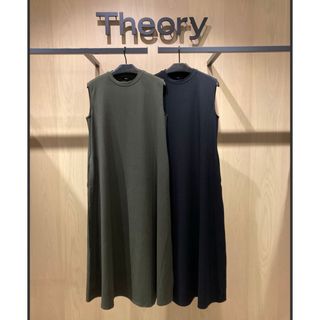 セオリー(theory)の新品　Theory セオリー　ワンピース　カーキ　S(ロングワンピース/マキシワンピース)