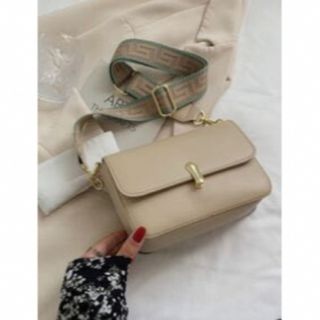 シーイン(SHEIN)のSHEIN  フラップスクエアバッグ(ショルダーバッグ)