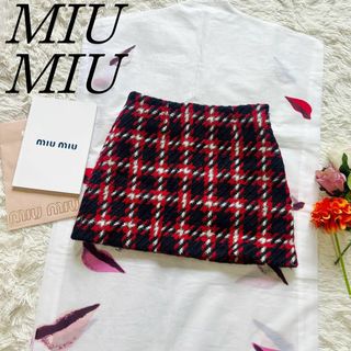 ミュウミュウ(miumiu)の【良品】MIU MIU ミニスカート チェック 千鳥柄 ツイード 36  S(ミニスカート)