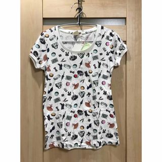 ユニクロ(UNIQLO)の新品未使用品　UNIQLO➕LADUREE コラボTシャツ　②(Tシャツ(半袖/袖なし))