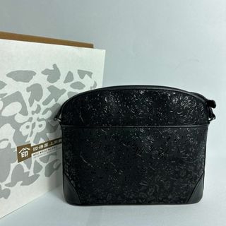 インデンヤ(印傳屋)の箱付属 美品 印伝 印傳屋 INDENYA 唐草ショルダーバッグ ポシェット 黒(ショルダーバッグ)