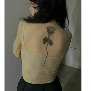 アメリヴィンテージ(Ameri VINTAGE)の新品 AMERI MEDI FLOWER TATTOO SHEER TOP(Tシャツ(長袖/七分))