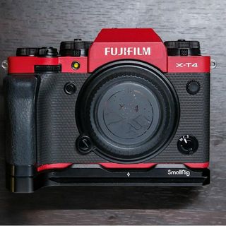 フジフイルム(富士フイルム)の富士フイルム FUJIFILM X-T4 カスタム オマケ付 赤(ミラーレス一眼)