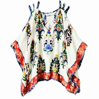 デシグアル(DESIGUAL)のDesigual デシグアル　花柄　スカーフ柄　ポンチョ　カットソー　エスニック(カットソー(半袖/袖なし))