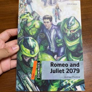 OXFORD Romio and Juliet 2079 英語の本