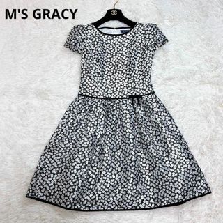 エムズグレイシー(M'S GRACY)のM'S GRACY エムズグレイシー　ワンピース 花柄 フラワー リボン 半袖(ひざ丈ワンピース)