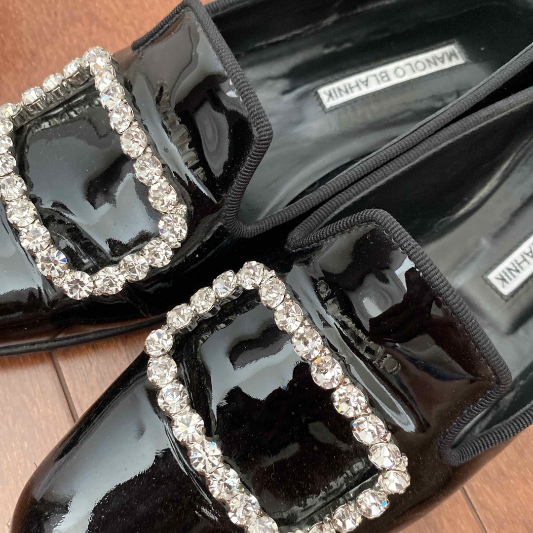 MANOLO BLAHNIK マノロ ブラニクPILAジュエルバックルローファー MANOLO BLAHNIK マノロ ブラニクPILAジュエルバックルローファー