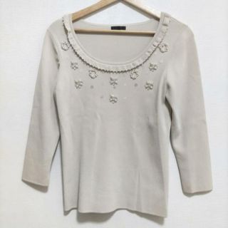 トゥービーシック(TO BE CHIC)のTO BE CHIC(トゥービーシック) 七分袖カットソー サイズ3 L レディース美品  - アイボリー ニット/スパンコール/パール/ビーズ(カットソー(長袖/七分))