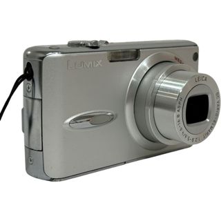 パナソニック(Panasonic)のPanasonic パナソニック LUMIX コンパクトデジタルカメラ DMC-FX01 中古品 写真撮影 シルバー フォト 12405K403(コンパクトデジタルカメラ)