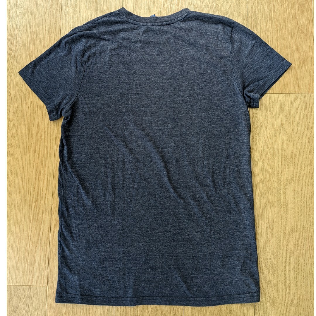 H&M(エイチアンドエム)のＨ＆Ｍ　Ｔシャツ  ネイビー メンズのトップス(Tシャツ/カットソー(半袖/袖なし))の商品写真