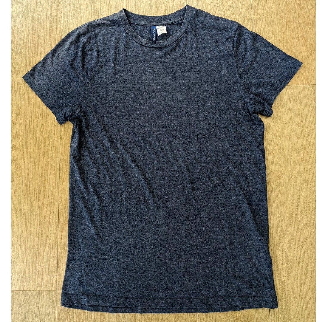 H&M(エイチアンドエム)のＨ＆Ｍ　Ｔシャツ  ネイビー メンズのトップス(Tシャツ/カットソー(半袖/袖なし))の商品写真