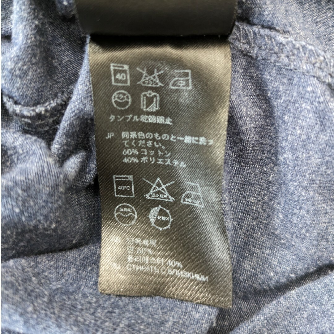 H&M(エイチアンドエム)のＨ＆Ｍ　Ｔシャツ  ネイビー メンズのトップス(Tシャツ/カットソー(半袖/袖なし))の商品写真