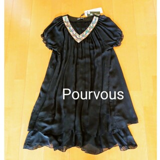 プールヴー(POURVOUS)の新品　PourVous　豪華ビジューワンピース♪(ミディアムドレス)
