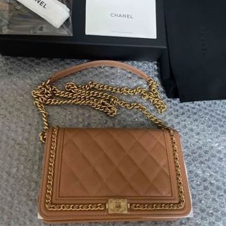 シャネル(CHANEL)のCHANEL シャネル　日本未入荷　ボーイシャネル　チェーンウォレット　新品(財布)