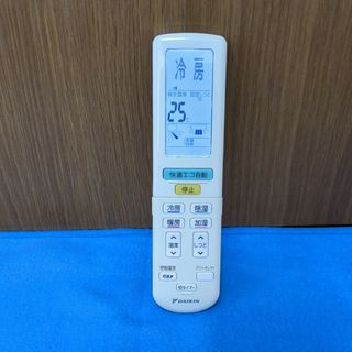 ダイキン(DAIKIN)のダイキンエアコンリモコン ARC472A2(エアコン)