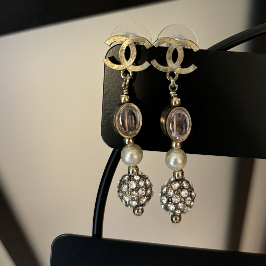 シャネル ピンククリスタル ピアス アクセサリー シャネル ピンククリスタル ピアス アクセサリー