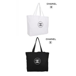 シャネル(CHANEL)の新品未使用品 CHANELトートバッグ　ノベルティ 白黒セット(トートバッグ)