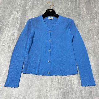 クレージュ(Courreges)のcourreges カーディガン サマーニット Vネック ボタン ロゴ ブルー(カーディガン)