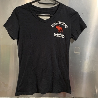 アバクロンビーアンドフィッチ(Abercrombie&Fitch)のアバクロ　レディースTシャツ　M(Tシャツ(半袖/袖なし))