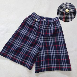 BURBERRY - バーバリー　ハーフパンツ　キャロットスカート　チェック　紺　ネイビー　金ボタン