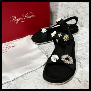 ROGER VIVIER - ✨極美品✨ROGER VIVIER TREKKY フラットサンダル ビジュー 花