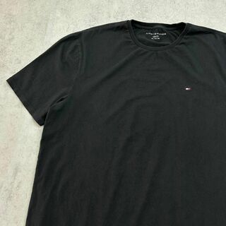 TOMMY HILFIGER - トミーヒルフィガー　刺繍ロゴ　ワンポイント　半袖Tシャツ　古着　ブラック　XL