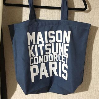 メゾンキツネ(MAISON KITSUNE')の美品！メゾンキツネ  トートバッグ  青(トートバッグ)