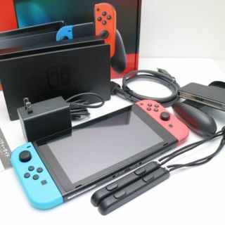 ニンテンドースイッチ(Nintendo Switch)のNintendo Switch ネオンブルーネオンレッド M111(家庭用ゲーム機本体)