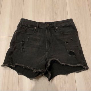 アバクロンビーアンドフィッチ(Abercrombie&Fitch)の美品　アバクロ　ショートパンツ　ショーツ　短パン　ブラック　ダメージ加工(ショートパンツ)