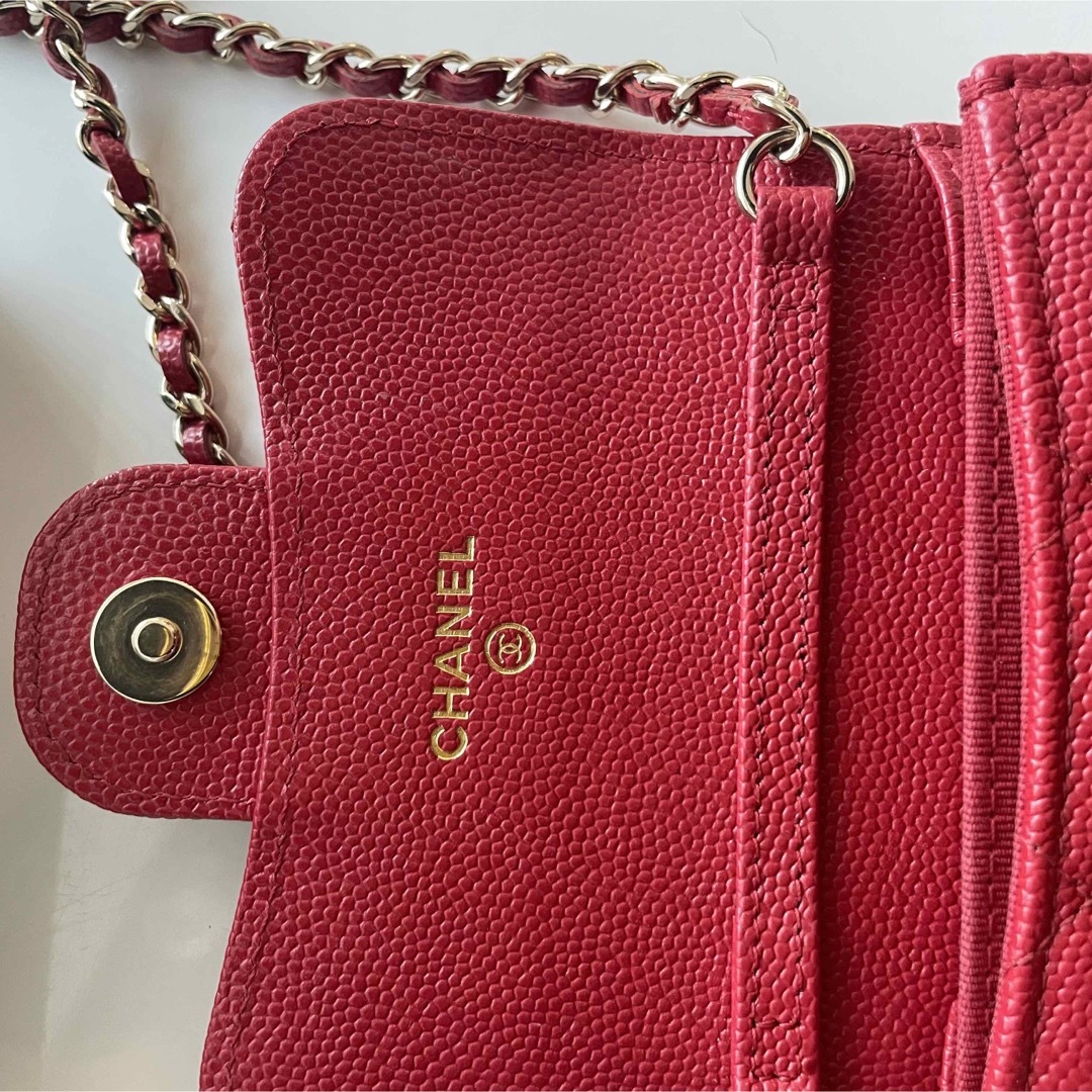 CHANEL - 【希少】CHANELシャネル チェーンウォレット ミニ 赤 CHANEL - 【希少】CHANELシャネル チェーンウォレット ミニ 赤