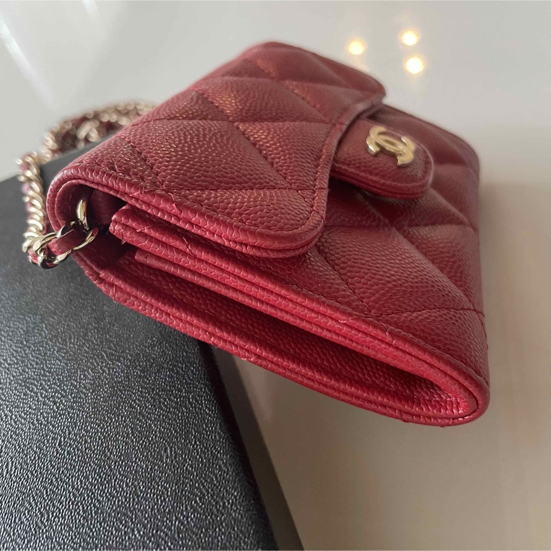 CHANEL - 【希少】CHANELシャネル チェーンウォレット ミニ 赤 CHANEL - 【希少】CHANELシャネル チェーンウォレット ミニ 赤