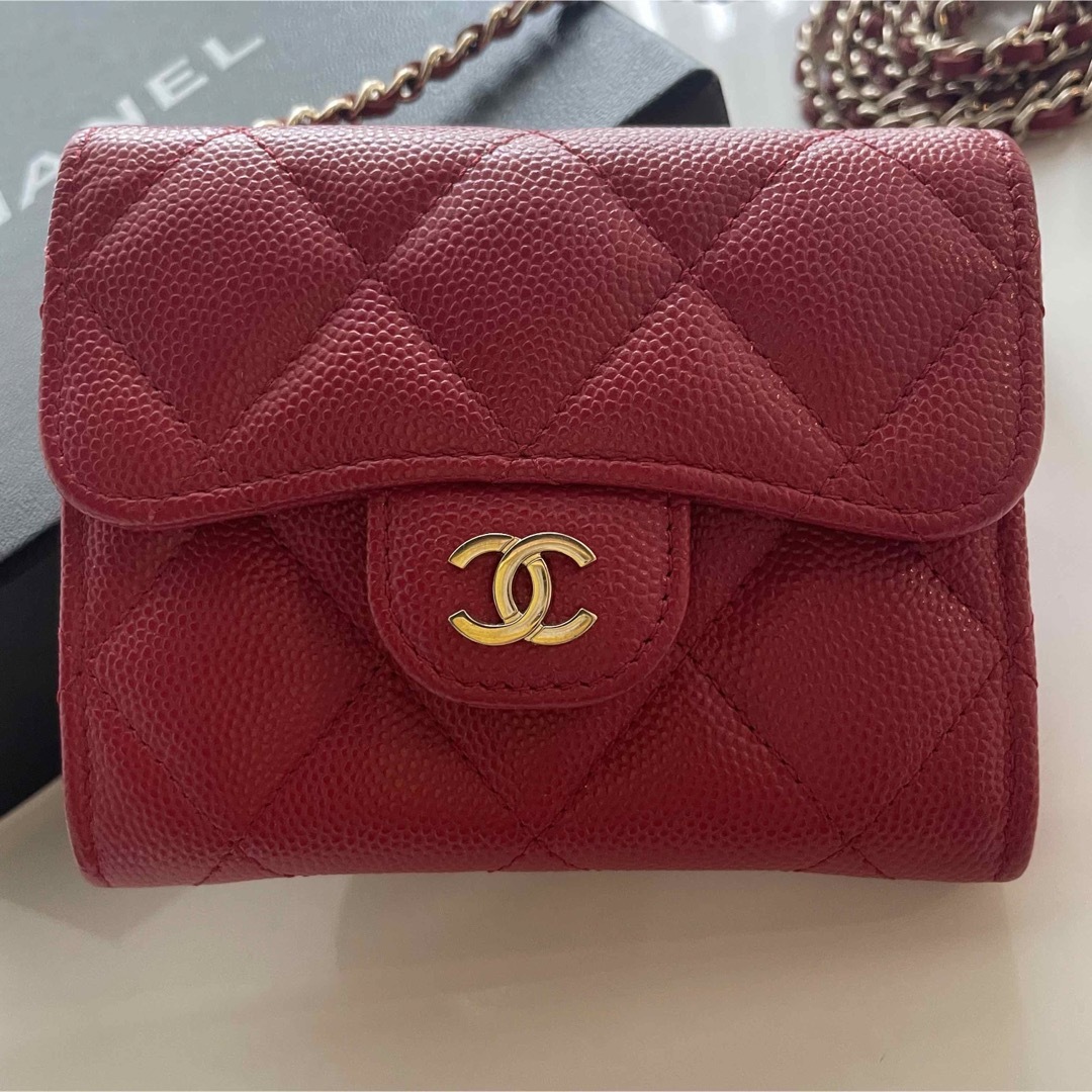 CHANEL - 【希少】CHANELシャネル チェーンウォレット ミニ 赤 CHANEL - 【希少】CHANELシャネル チェーンウォレット ミニ 赤