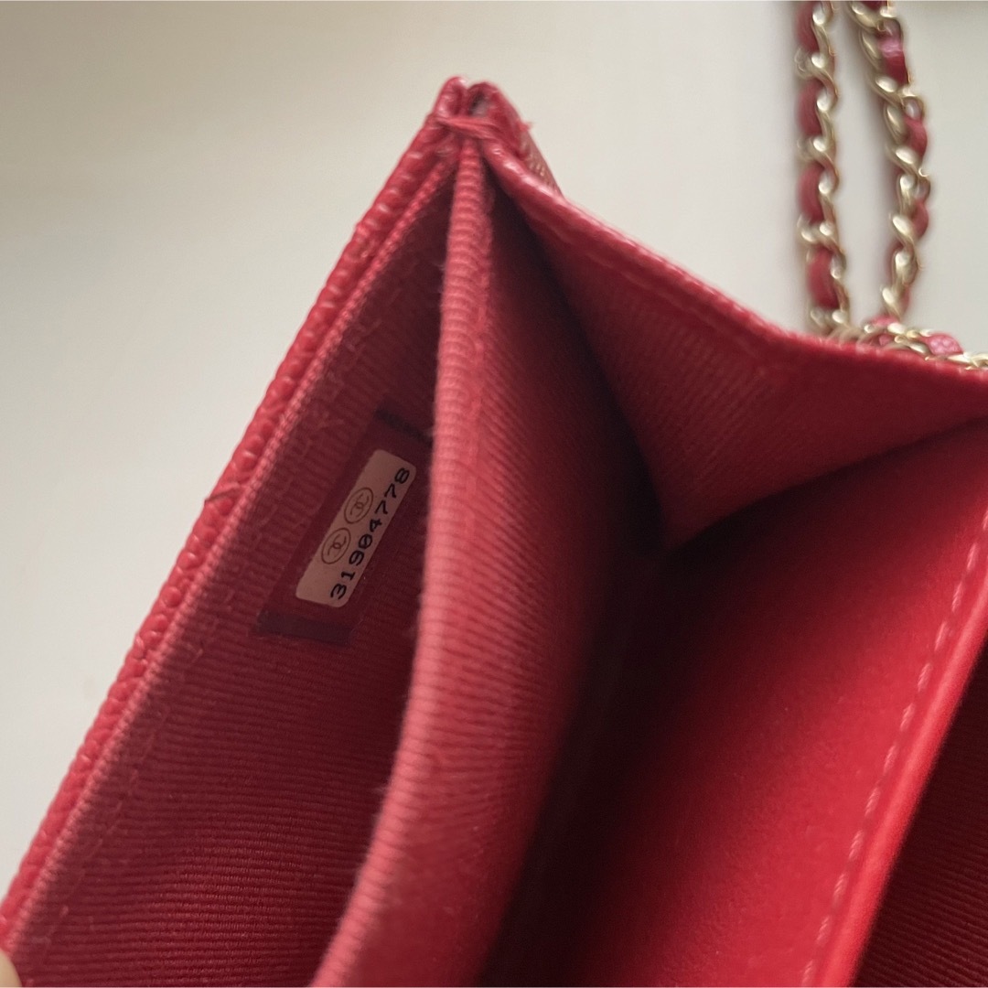 CHANEL - 【希少】CHANELシャネル チェーンウォレット ミニ 赤 CHANEL - 【希少】CHANELシャネル チェーンウォレット ミニ 赤
