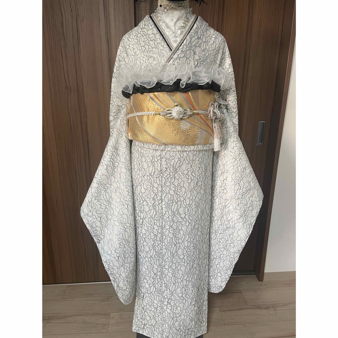 新品 高級総レース 銀糸 振袖 (➈点)フルセット 成人式 新品 高級総レース 銀糸 振袖 (➈点)フルセット 成人式