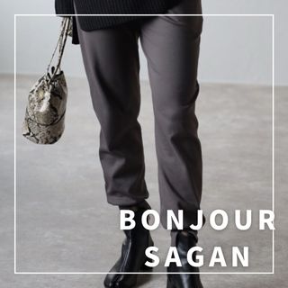 ボンジュールサガン(BONJOUR SAGAN)の"新品・タグ付"裾スリットジョガーパンツ/BONJOUR SAGAN(カジュアルパンツ)