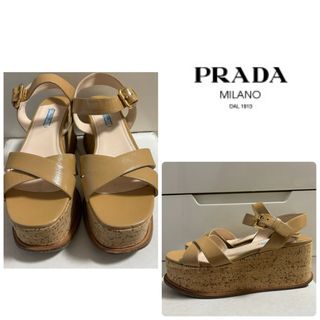 プラダ(PRADA)のプラダ　ベージュレザー　ウエッジ　厚底　サンダル(サンダル)