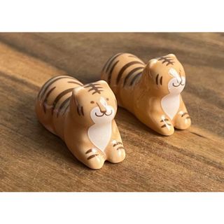 【新品】個数変更可!虎の箸置き(2つ)(テーブル用品)