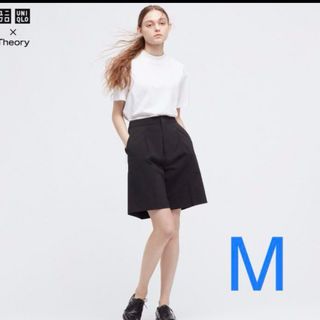 ユニクロ(UNIQLO)のユニクロ×セオリー 感動タックイージーショートパンツ  M ブラック(ハーフパンツ)