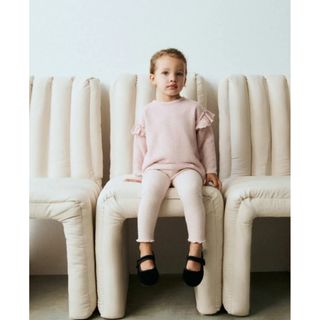 ザラキッズ(ZARA KIDS)の【 ZARA kids 】 ソフトタッチフリルTシャツ(4-5歳/110cm)(ニット)