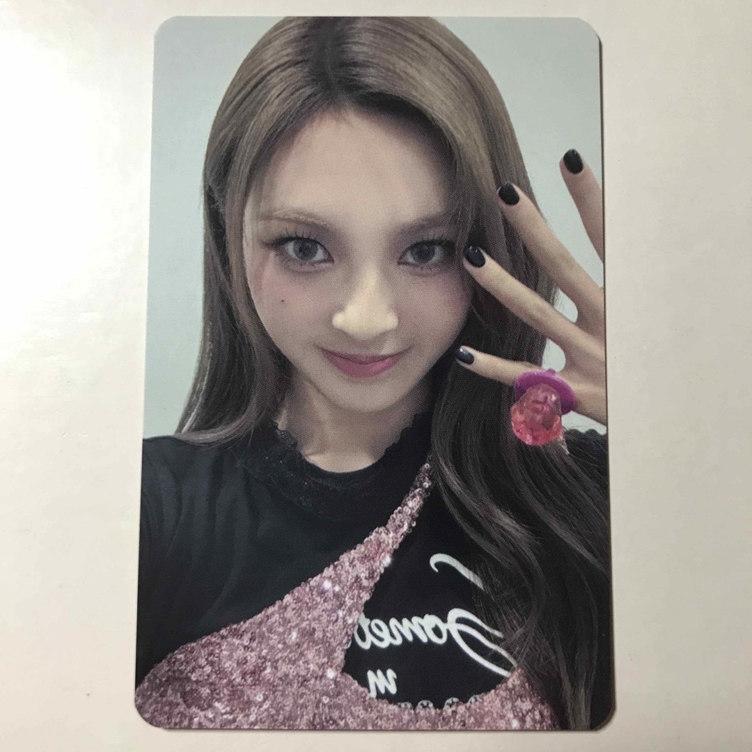 BABYMONSTER チキータ ROSE DAY ラキドロ エンタメ/ホビーのCD(K-POP/アジア)の商品写真
