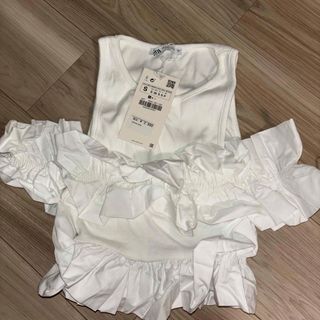 ザラ(ZARA)のZARA トップス(Tシャツ(半袖/袖なし))