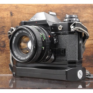 キヤノン(Canon)のフィルムカメラ　Canon AE-1 Program ブラック　動作品(フィルムカメラ)