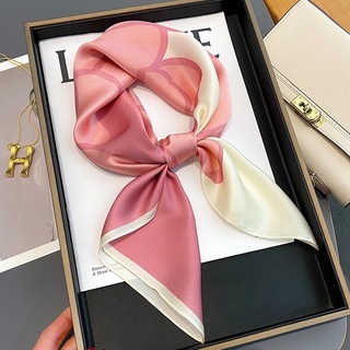 贈り物にも♡　スカーフ　紫外線対策　フォーマル　バッグチャーム　花柄　ピンク(バンダナ/スカーフ)