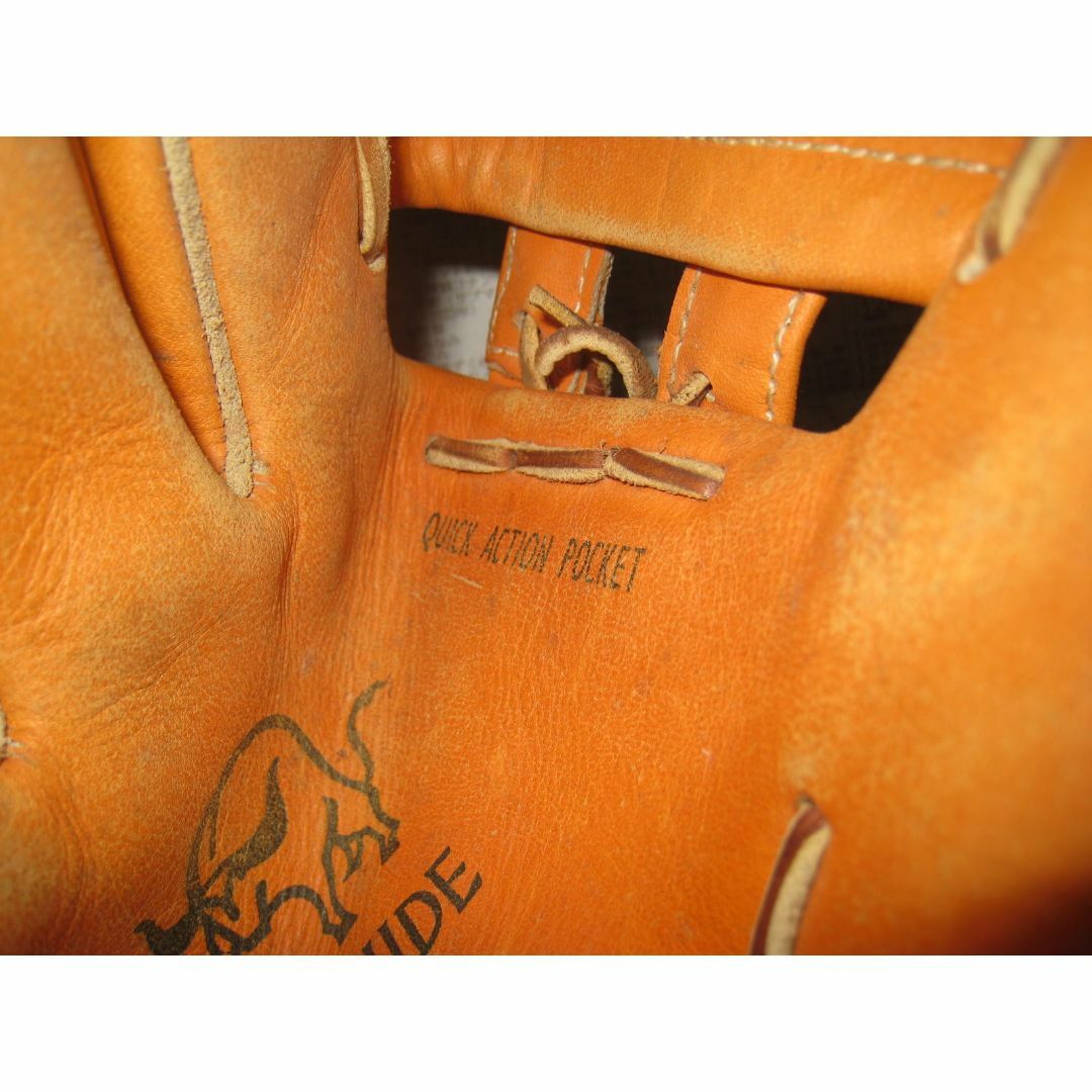 大昔のZETTのグローブ ゼット グラブ 外野手用 丸抜き 昭和 大昔のZETTのグローブ ゼット グラブ 外野手用 丸抜き 昭和