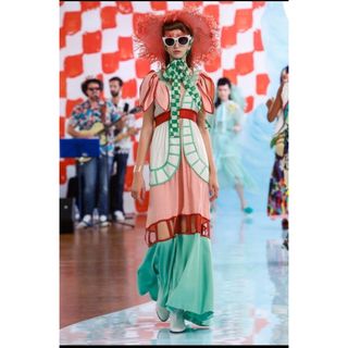 ツモリチサト(TSUMORI CHISATO)の本物新品！TSUMORI CHISATO  マキシドレス　ホワイト(ロングワンピース/マキシワンピース)