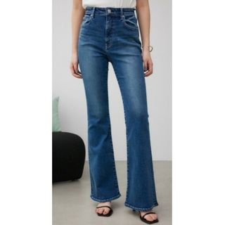 アズールバイマウジー(AZUL by moussy)のAZULデニム フレアデニム　新品未使用タグ付き(デニム/ジーンズ)