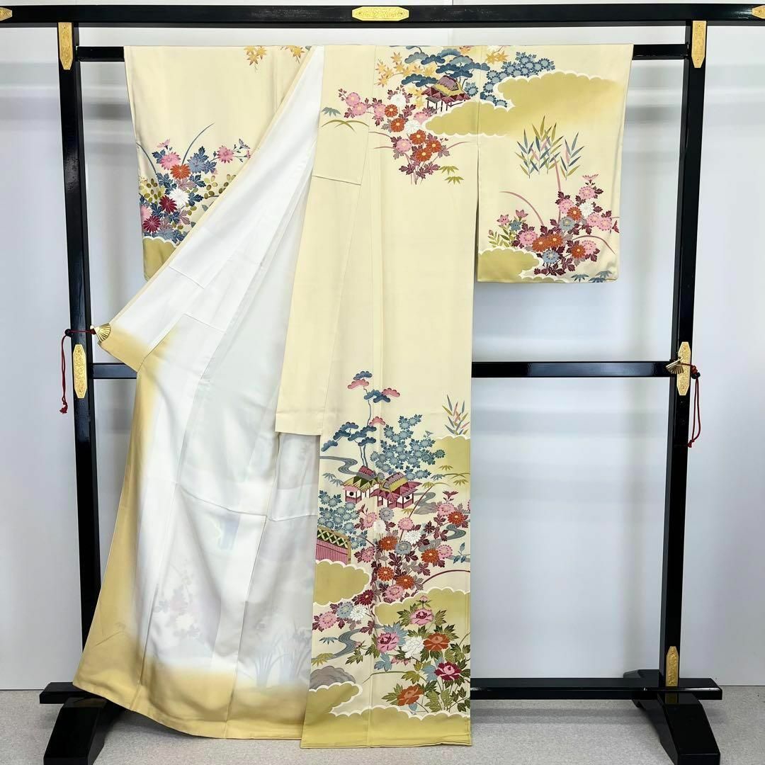 訪問着 作家物 美しい花模様 雲に流水 友禅 金彩 薄卵色 K-3737 訪問着 作家物 美しい花模様 雲に流水 友禅 金彩 薄卵色 K-3737