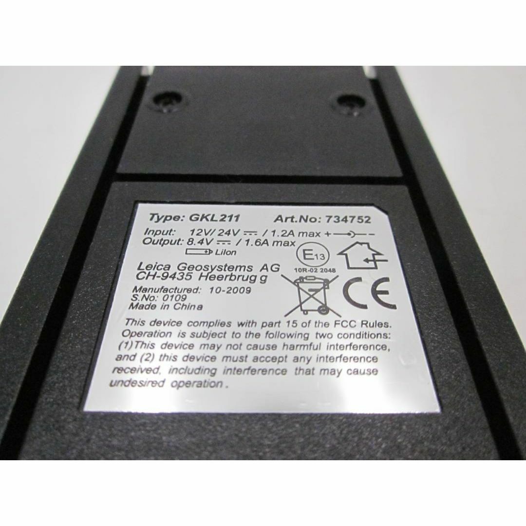 美品　1週間保証【領収書可】ライカ　GK211　純正充電器 スポーツ/アウトドアの自転車(工具/メンテナンス)の商品写真